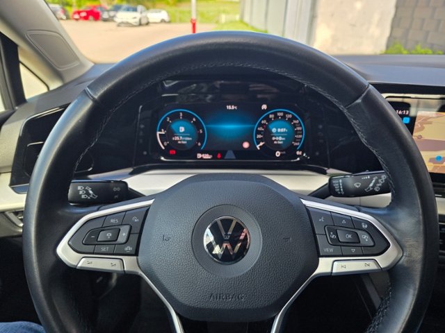 Golf VIII Life 2.0 TDI *ACC,DCC,AHK*