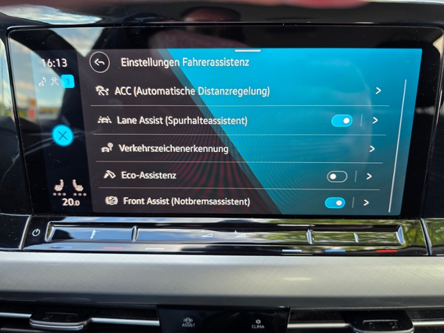 Golf VIII Life 2.0 TDI *ACC,DCC,AHK*