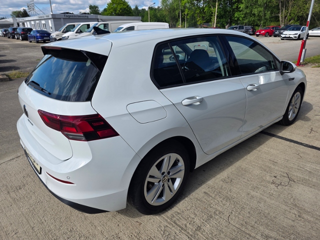 Golf VIII Life 2.0 TDI *ACC,DCC,AHK*