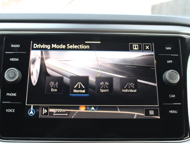 T-Roc Active 1.5 TSI *LED,APP,ASSISTENZ-PAKET*