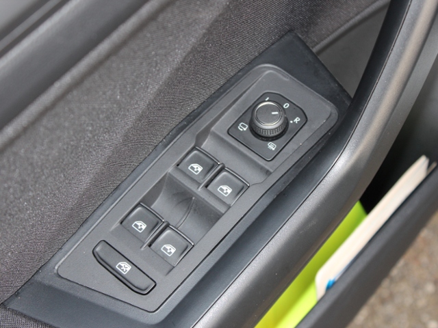 T-Roc Active 1.5 TSI *LED,APP,ASSISTENZ-PAKET*