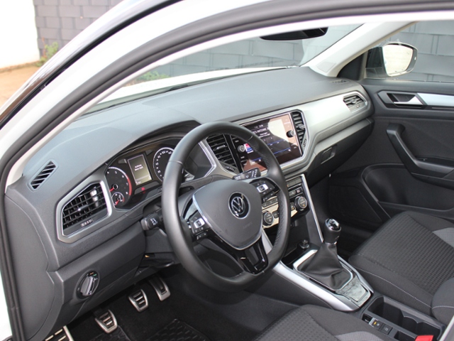 T-Roc Active 1.5 TSI *LED,APP,ASSISTENZ-PAKET*