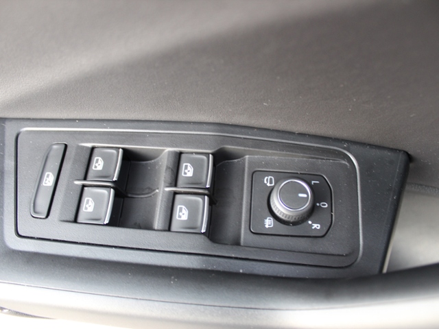 T-Roc R-Line 2.0 TDI *LED-PLUS,NAVI,ACC,GARANTIE
