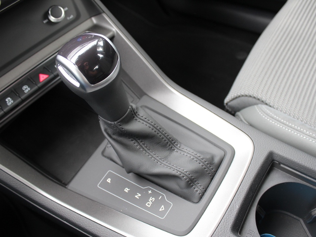 Q3 35 1.5 TFSI S-tronic **wenig Kilometer**