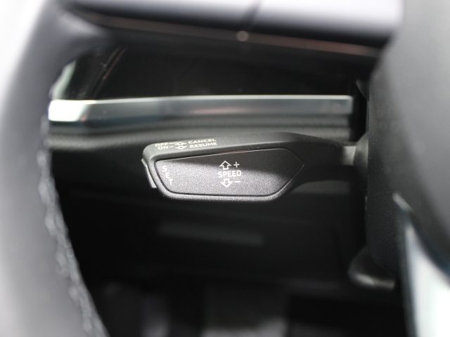 Q3 35 1.5 TFSI S-tronic **wenig Kilometer**