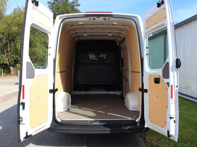 Crafter 35 HOKA MR 2.0 TDI FWD *Facelift*