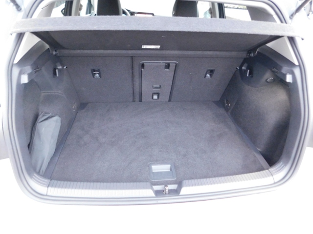 Golf VIII Life 1.5 TSI *STHZ,LED PLUS,NAVI*