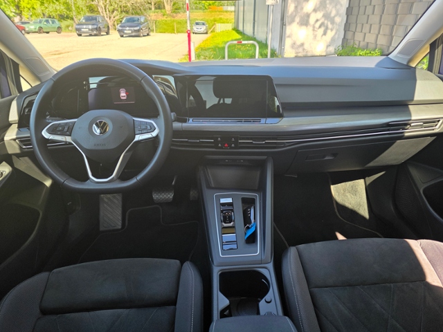 Golf VIII Style 1.5 eTSI DSG*DCC,MATRIX,PANO*