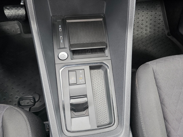 Caddy Maxi Life 2.0 TDI DSG*STHZ,LED,ACC*