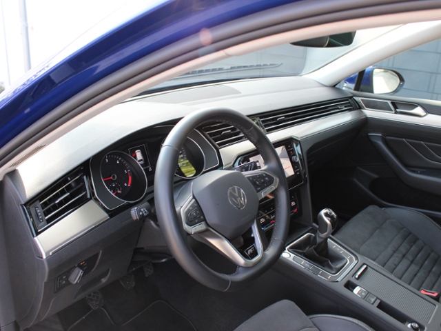 Passat Variant Elegance R-Line 2.0 TDI SCR