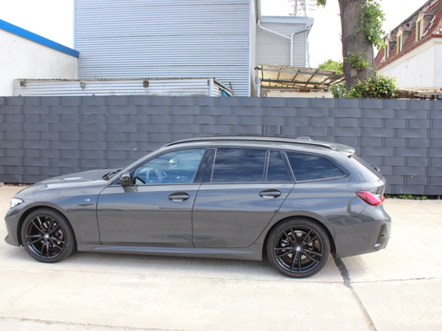 320 i Touring M Sport**STHZ**