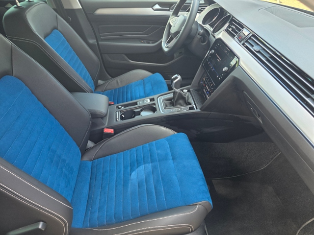 Passat Variant Elegance 2.0 TDI *MATRIX,AZV*