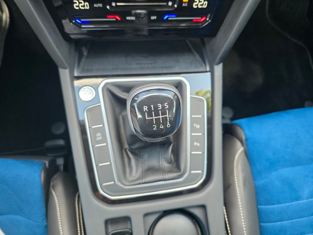 Passat Variant Elegance 2.0 TDI *MATRIX,AZV*