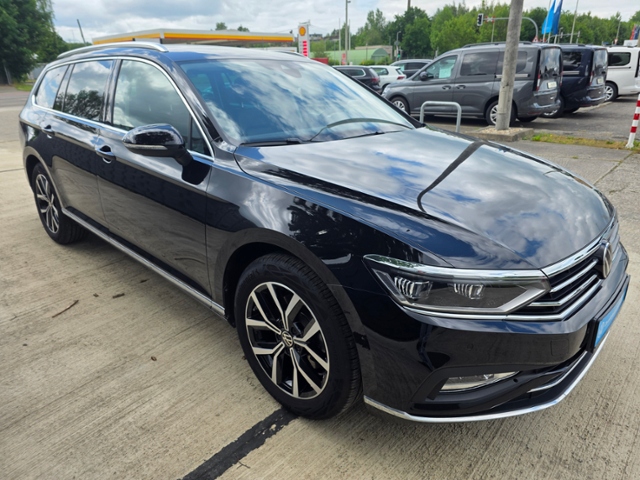 Passat Variant Elegance 2.0 TDI*STHZ,LEDER,MATRI