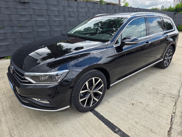 Passat Variant Elegance 2.0 TDI*STHZ,LEDER,MATRI