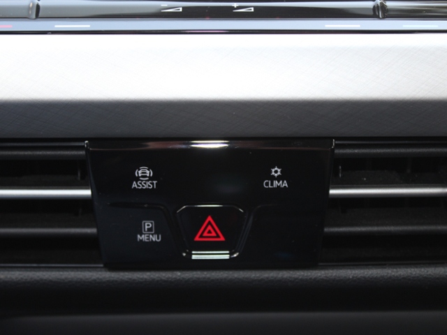 Golf VIII Variant Life 1.5 eTSI DSG OPF *NAVI,AP