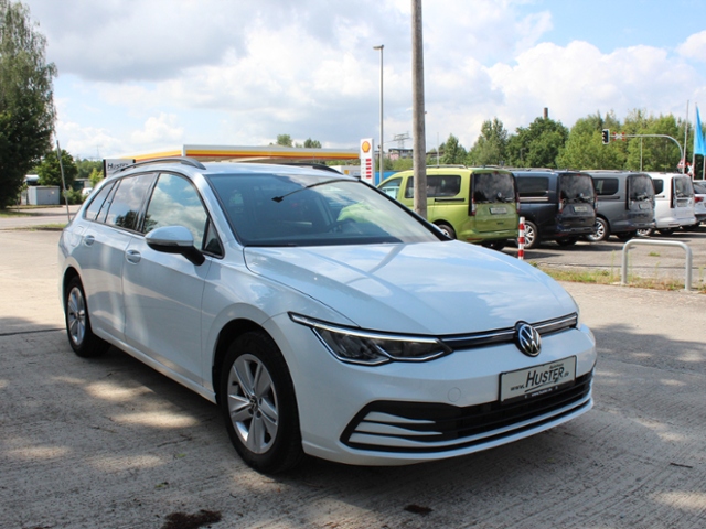 Golf VIII Variant Life 1.5 eTSI DSG OPF *NAVI,AP