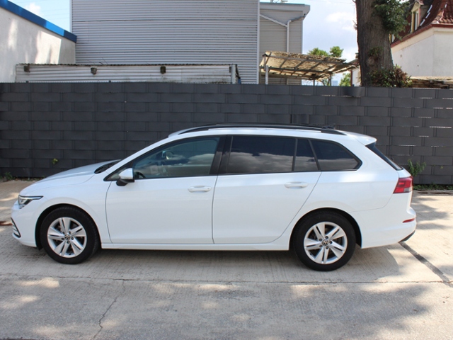 Golf VIII Variant Life 1.5 eTSI DSG OPF *NAVI,AP
