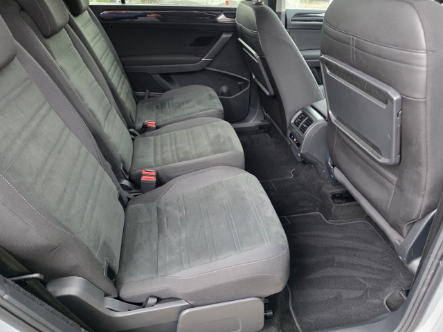 Touran Highline 2.0 TDI DSG*AZV,NAVI,LED*