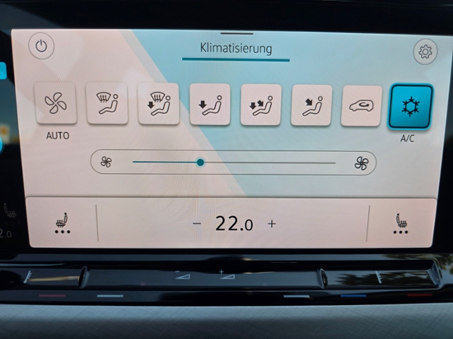 Golf VIII Variant Life 1.5 eTSI DSG OPF