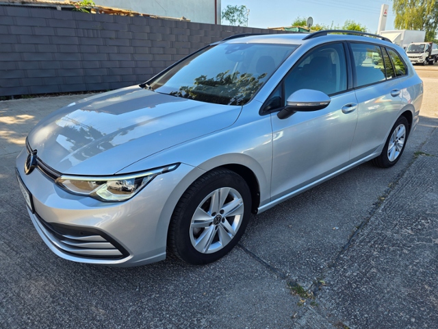 Golf VIII Variant Life 1.5 eTSI DSG OPF