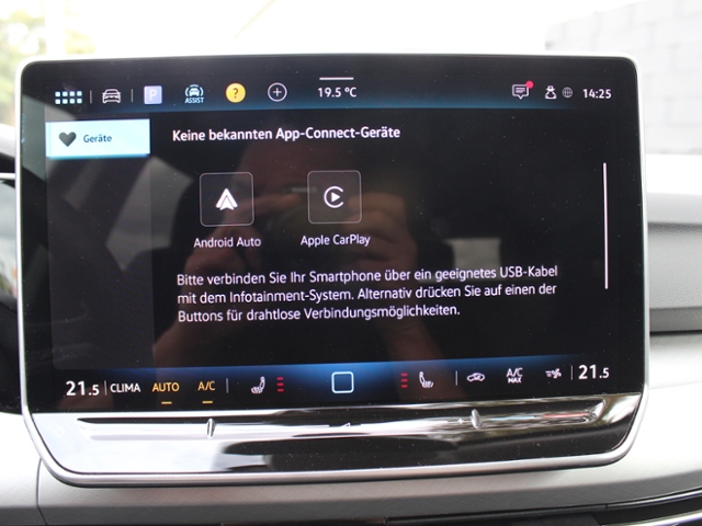 Golf VIII Variant Life 1.5 eTSI DSG**STHZ**