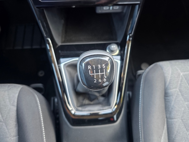 T-Cross Life 1.0 TSI**NUR 2837 KM**