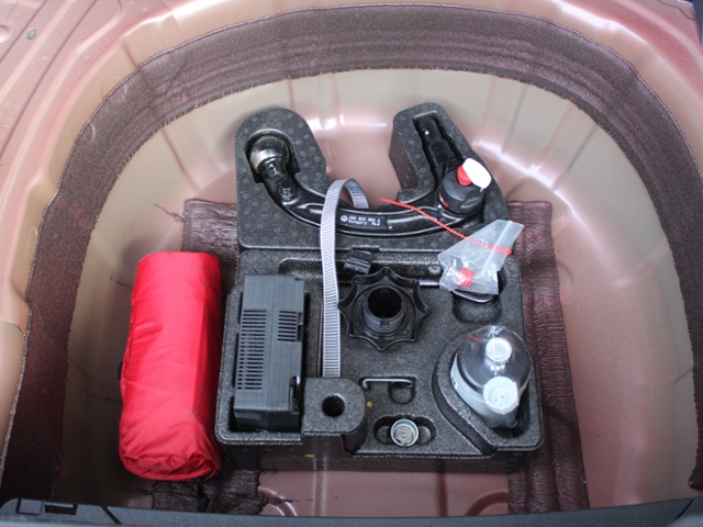 T-Cross Goal 1.0 TSI*AZV,LED,RFK,NAVI*