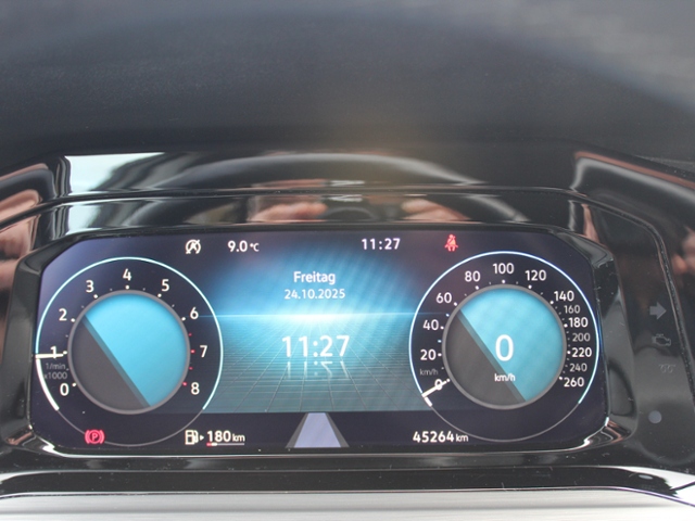 Golf VIII Variant Style 1.5 TSI ACT**STHZ**