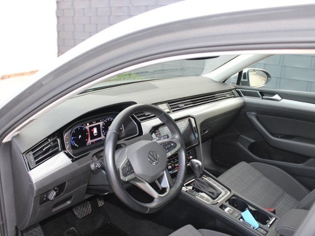 Passat Variant Business 2.0 TDI DSG SCR