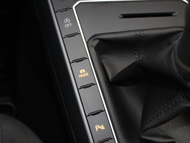 Polo R-LINE 1.0 TSI *MATRIX,PANORAMA,beats*