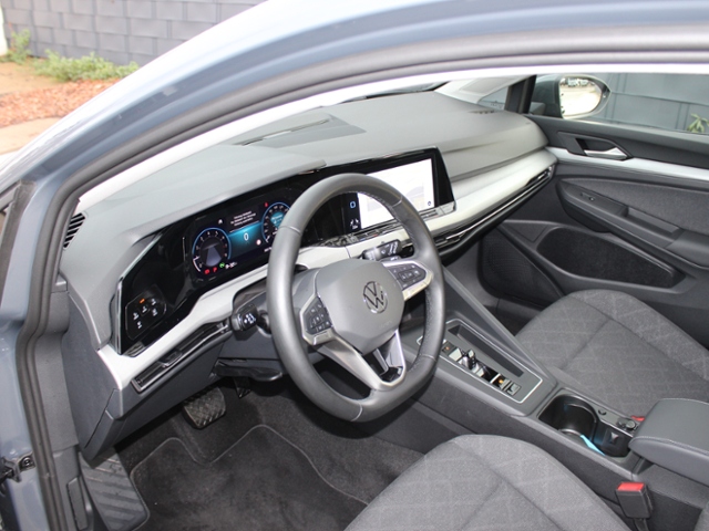 Golf VIII Variant Life 1.5 eTSI ACT DSG**LED PLU