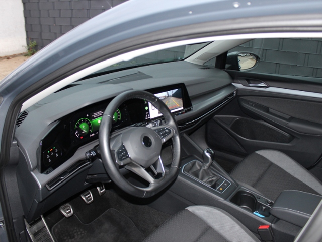 Golf VIII Active 1.5 TSI *STHZ,LED PLUS,HUD*