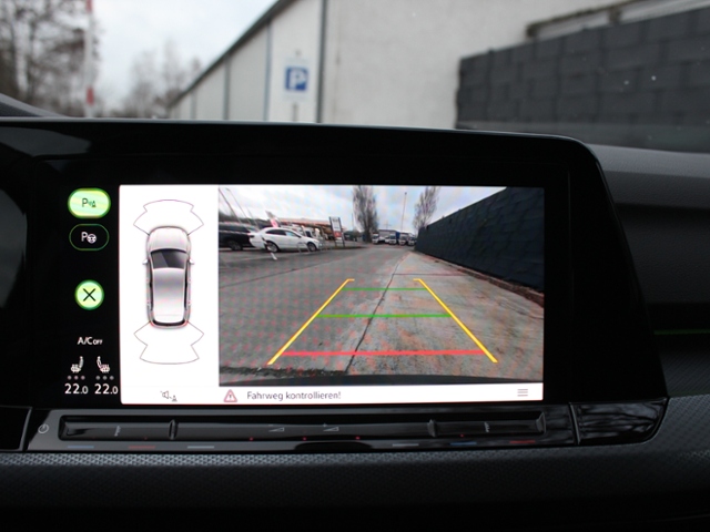 Golf VIII Active 1.5 TSI *STHZ,LED PLUS,HUD*