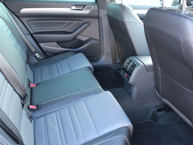 Passat Variant Elegance R-Line 2.0 TDI DSG