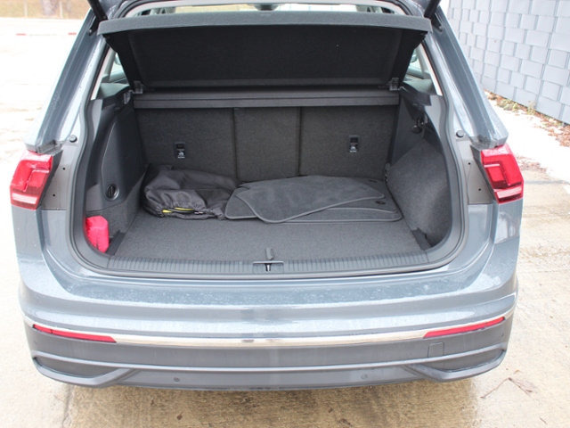 Tiguan Life 1.4 TSI eHybrid OPF *NAVI,LED,ACC*