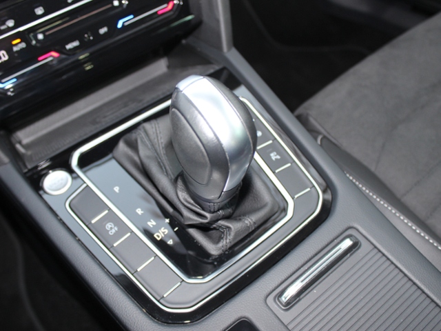 Passat Variant Elegance 2.0 TDI DSG SCR