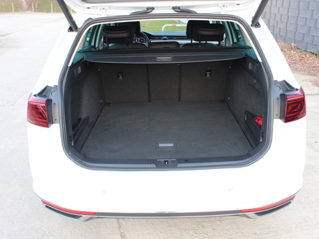 Passat Variant Elegance 2.0 TDI DSG SCR