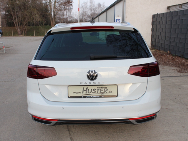 Passat Variant Elegance 2.0 TDI DSG SCR