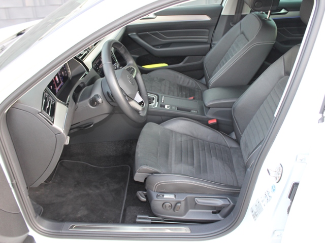 Passat Variant Elegance 2.0 TDI DSG SCR