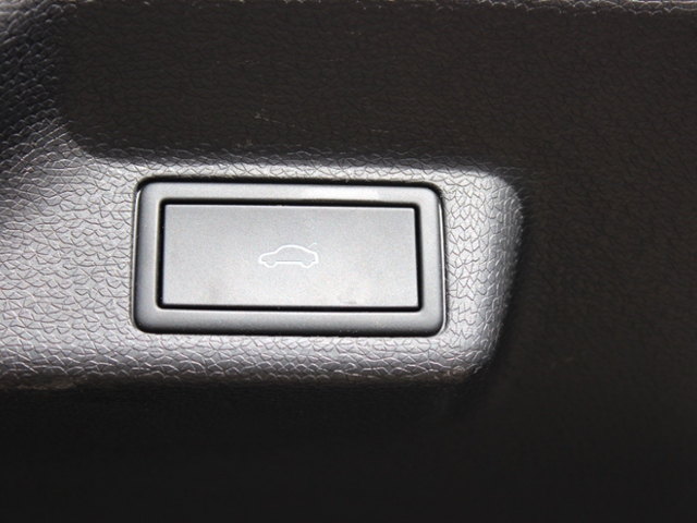 ID.Buzz Pro *Matix-LED,360°,21',AHK,ACC,Navi*