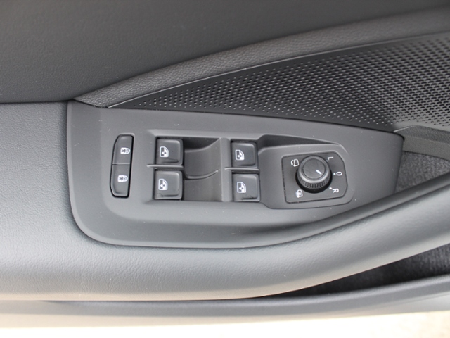 Passat Variant Business 1.5 eTSI DSG**AZV**