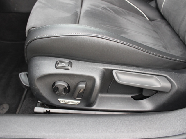 Passat Variant Business 1.5 eTSI DSG**AZV**