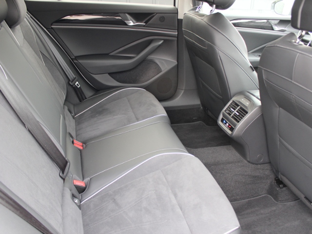 Passat Variant Business 1.5 eTSI DSG**AZV**