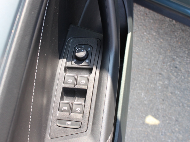 T-ROC Goal 1.5 TSI**AZV,ACC,LED**