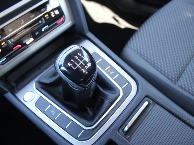 Passat Variant Conceptline 1.5 TSI*NAVI,LED,RFK*