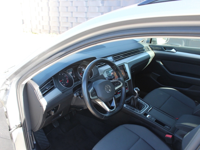 Passat Variant Conceptline 1.5 TSI*NAVI,LED,RFK*