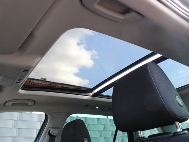 Superb Combi Scout 2.0 TDI DSG 4x4 *AHK,PANO,ACC