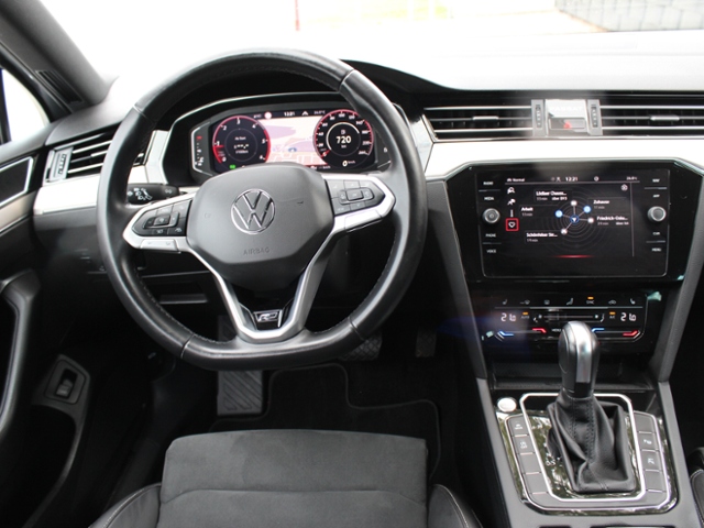 Passat Variant Elegance 'R-Line' 2.0 TDI DSG *Ma