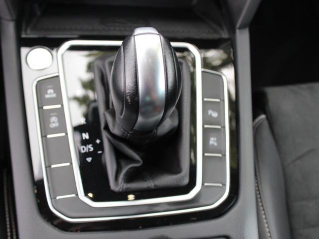 Passat Variant Elegance 'R-Line' 2.0 TDI DSG *Ma